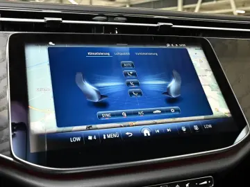 MERCEDES-BENZ E 300 e Avantgarde Advanced LED NAVI K…