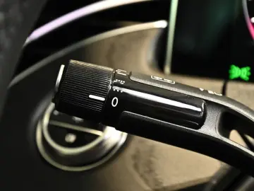 MERCEDES-BENZ E 300 e Avantgarde Advanced LED NAVI K…