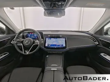 MERCEDES-BENZ E 220 d AVANTGARDE Advanced PSD 18  DI…
