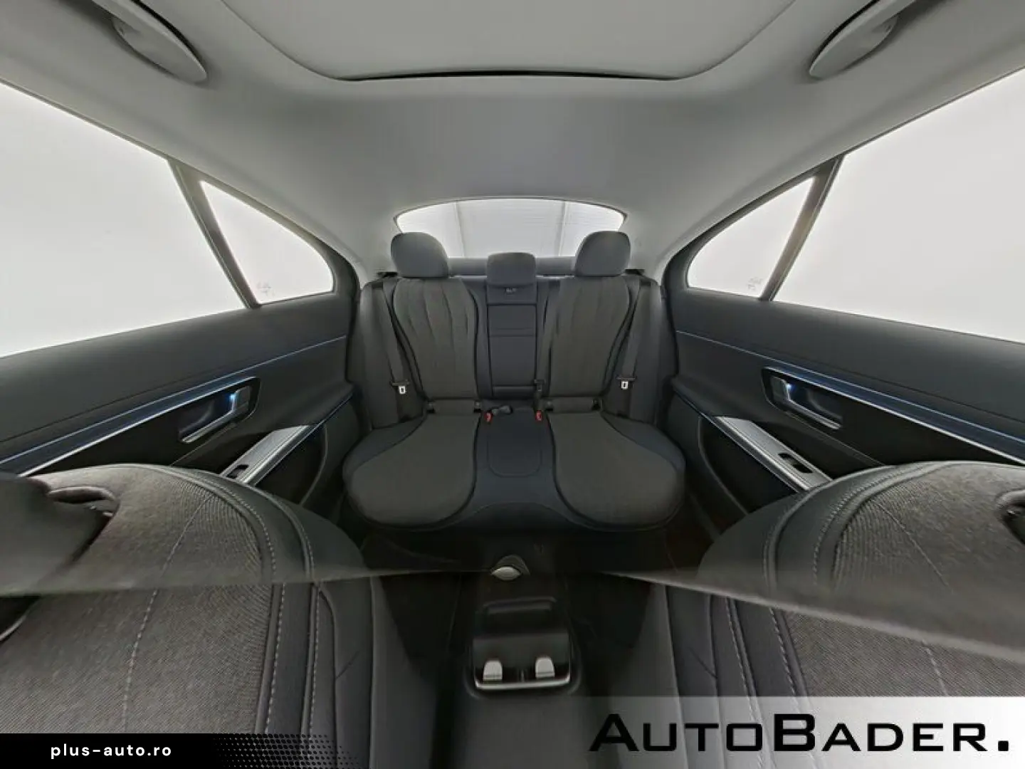 MERCEDES-BENZ E-Class 2025 — imagine 8