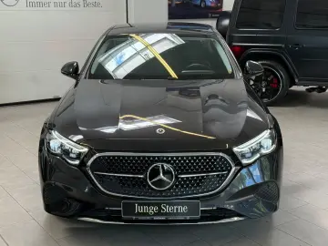 MERCEDES-BENZ E 220 d AVANTGARDE ADV.PLUS DLIGHT FAP…