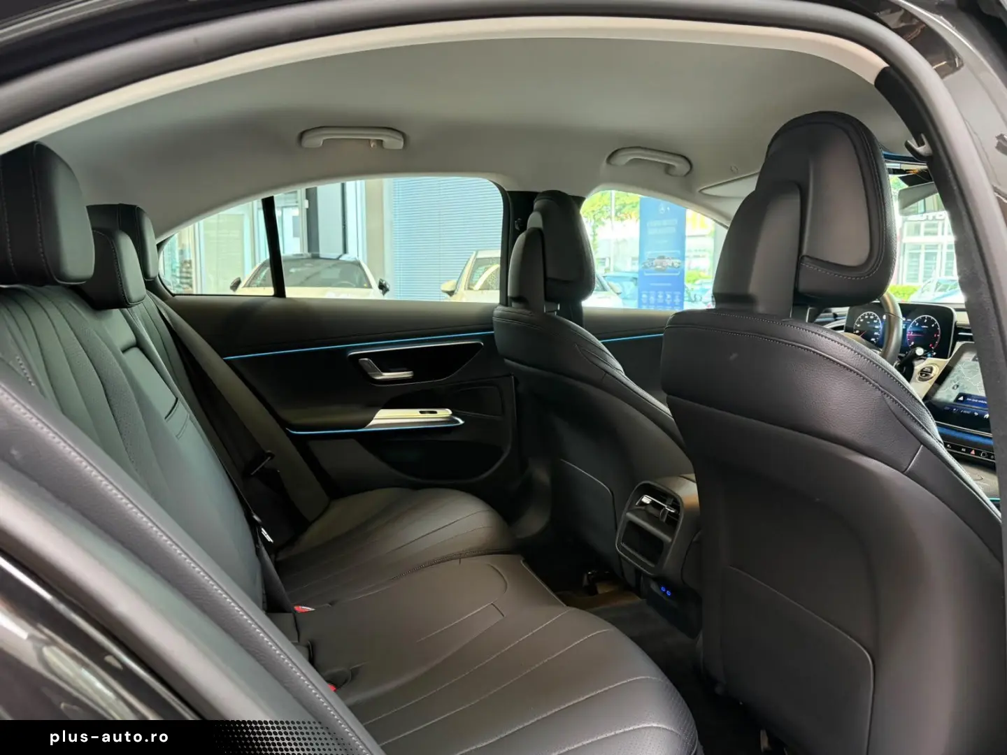 MERCEDES-BENZ E-Class 2025 — imagine 15