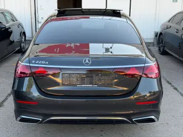 MERCEDES-BENZ E220d AMG PremPlus_Hinterachslenkung A…