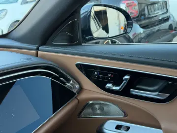MERCEDES-BENZ E220d AMG PremPlus_Hinterachslenkung A…