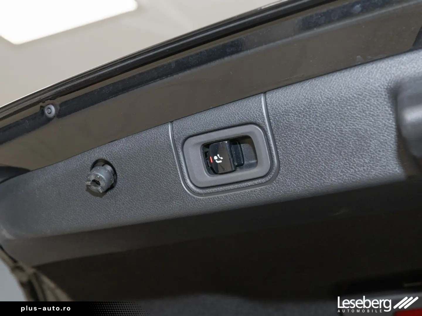 MERCEDES-BENZ E-Class 2025 — imagine 10
