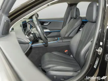 MERCEDES-BENZ E 220 d Avantgarde LED AHK Distronic K…