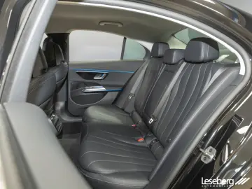 MERCEDES-BENZ E 220 d Avantgarde LED AHK Distronic K…