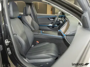 MERCEDES-BENZ E 220 d Avantgarde LED AHK Distronic K…