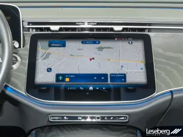 MERCEDES-BENZ E 220 d Avantgarde LED AHK Distronic K…