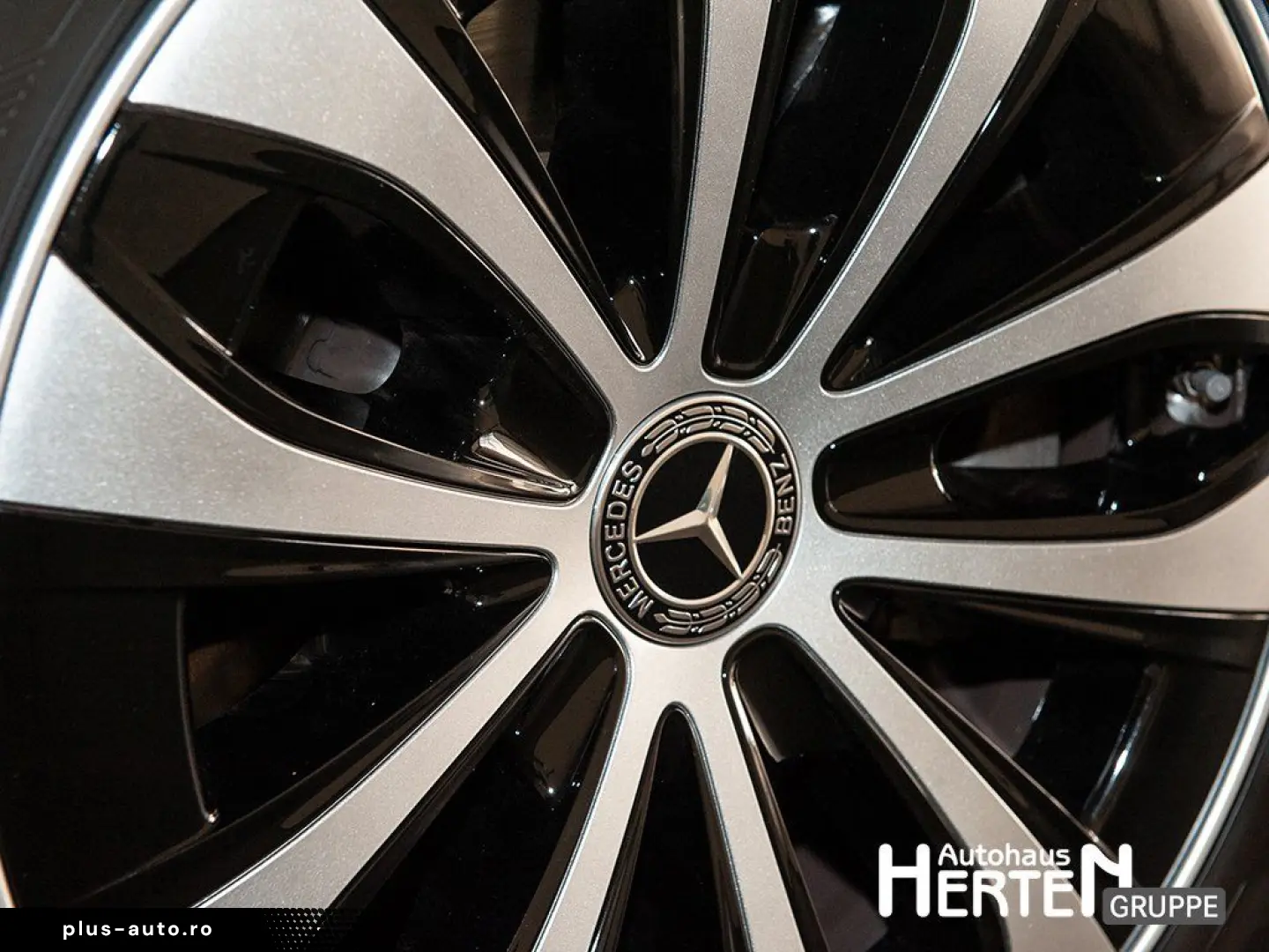 MERCEDES-BENZ E-Class 2025 — imagine 5