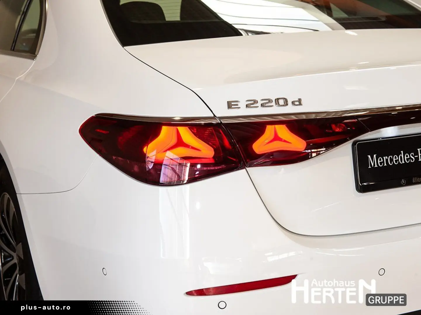 MERCEDES-BENZ E-Class 2025 — imagine 14