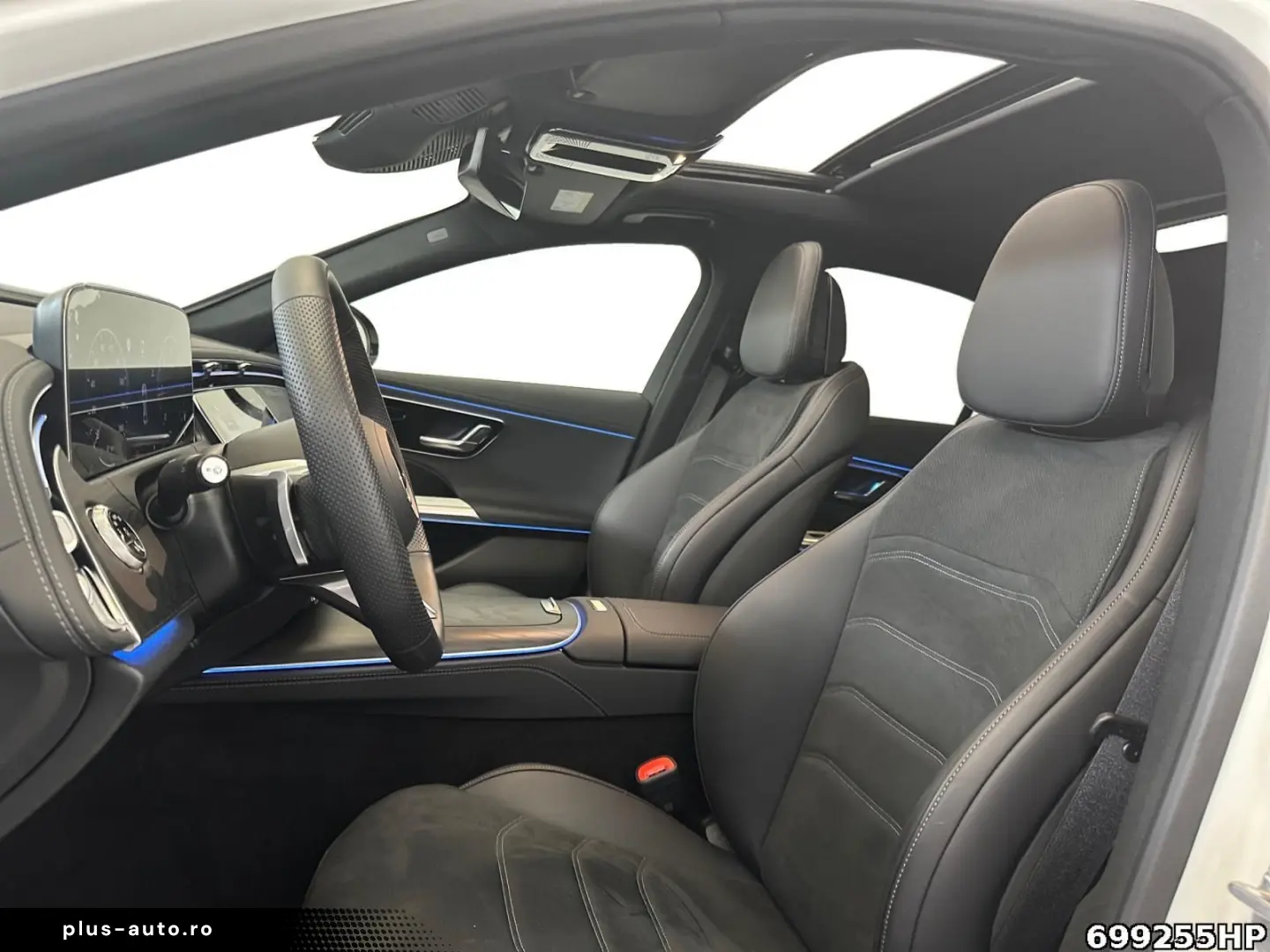 MERCEDES-BENZ E 220 d AMG Night PANO DISTRONIC KEYLE&hellip;