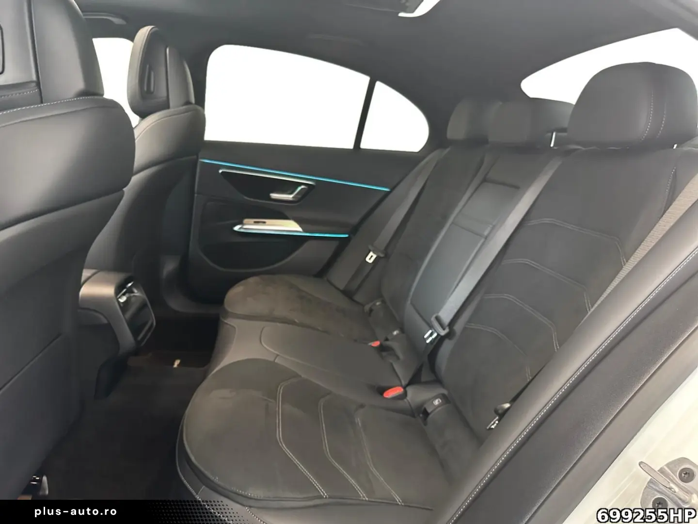 MERCEDES-BENZ E 220 d AMG Night PANO DISTRONIC KEYLE&hellip;