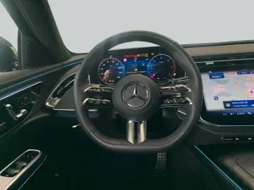 MERCEDES-BENZ E 220 d AMG Adva  NIght KnallerOptik