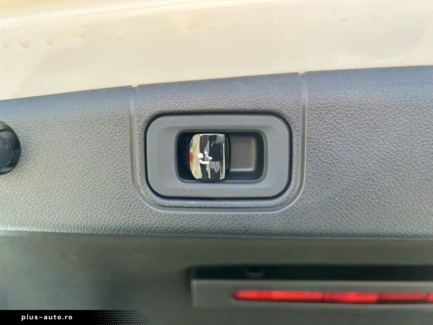 MERCEDES-BENZ E 300 de AMG NIGHT DIGI LIGHT MEMORY TOTW 360
