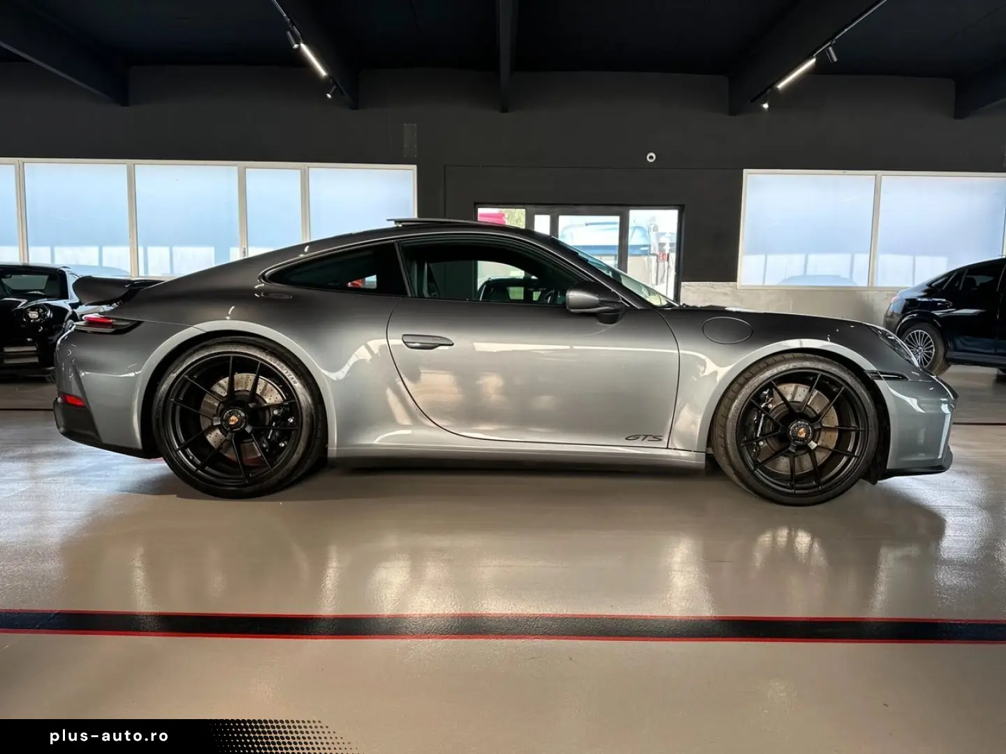 PORSCHE 911 2025 — imagine 11