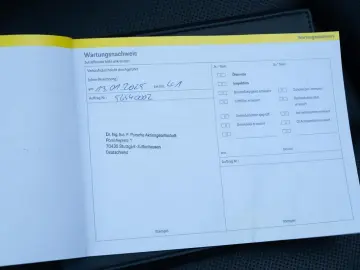 PORSCHE 911 Carrera 4 GTS Cabrio