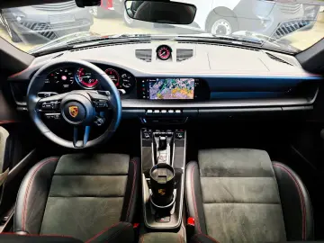 PORSCHE 911 Carrera GTS 360  Pano 3JahrePorscheGarantie!