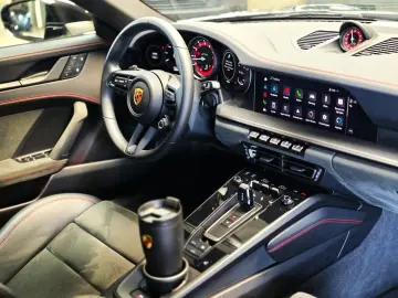 PORSCHE 911 Carrera GTS 360  Pano 3JahrePorscheGarantie!