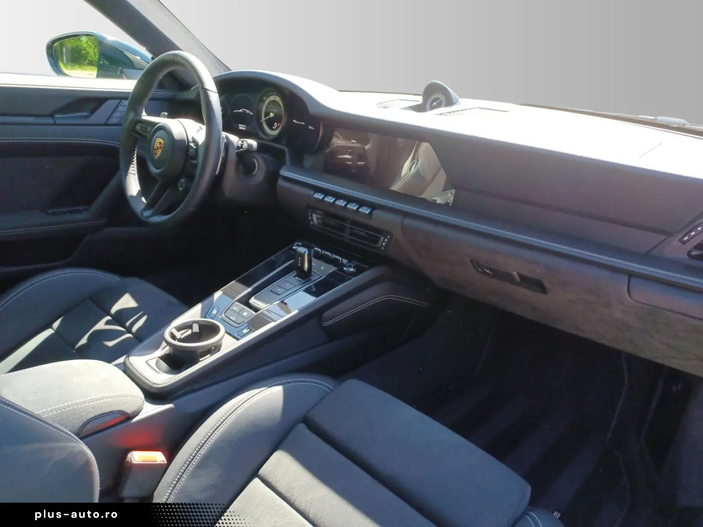 PORSCHE 911 2024 — imagine 10