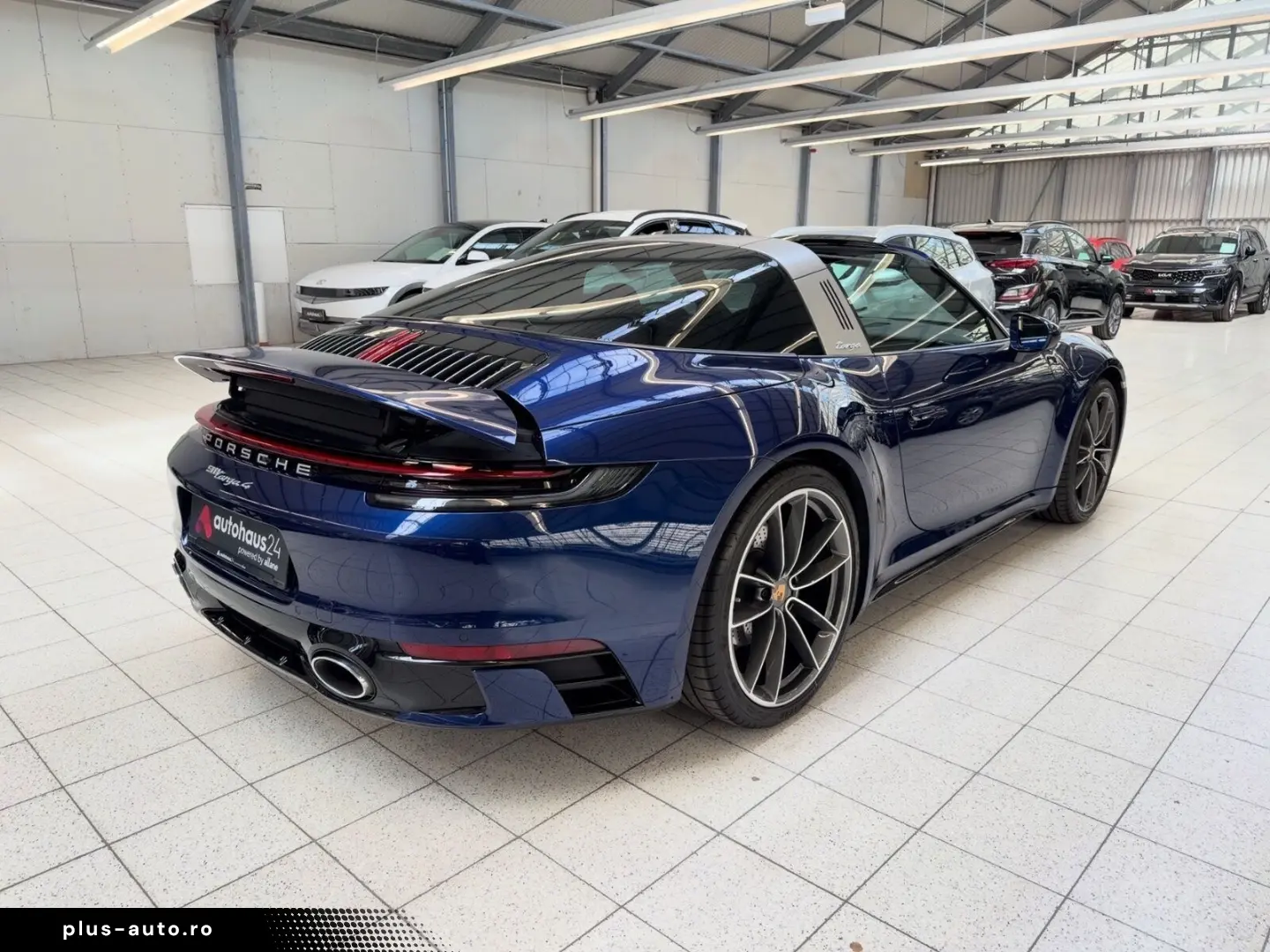 PORSCHE 911 2023 — imagine 10