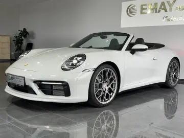 PORSCHE 911 Carrera Cabrio Sport Design Sport Chrono