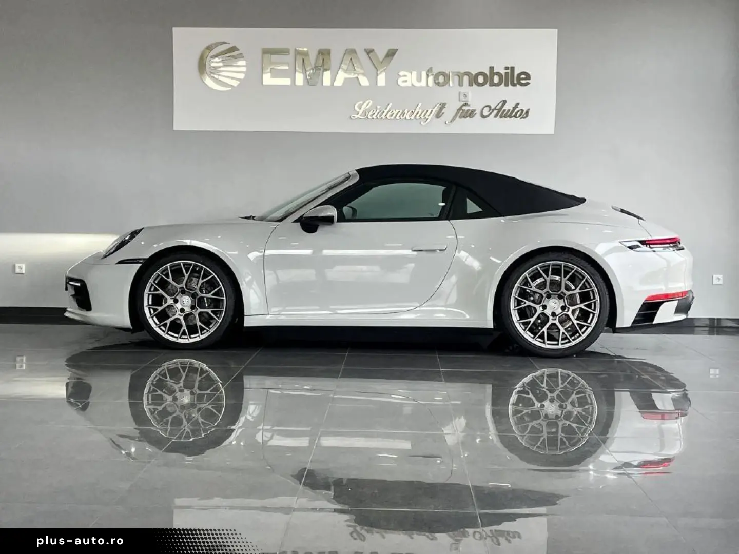 PORSCHE 911 2023 — imagine 3