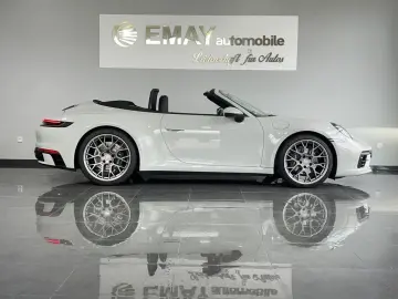 PORSCHE 911 Carrera Cabrio Sport Design Sport Chrono