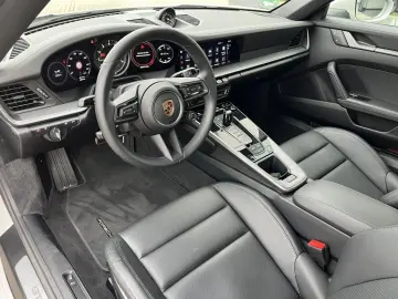 PORSCHE 911 Carrera Cabrio Sport Design Sport Chrono