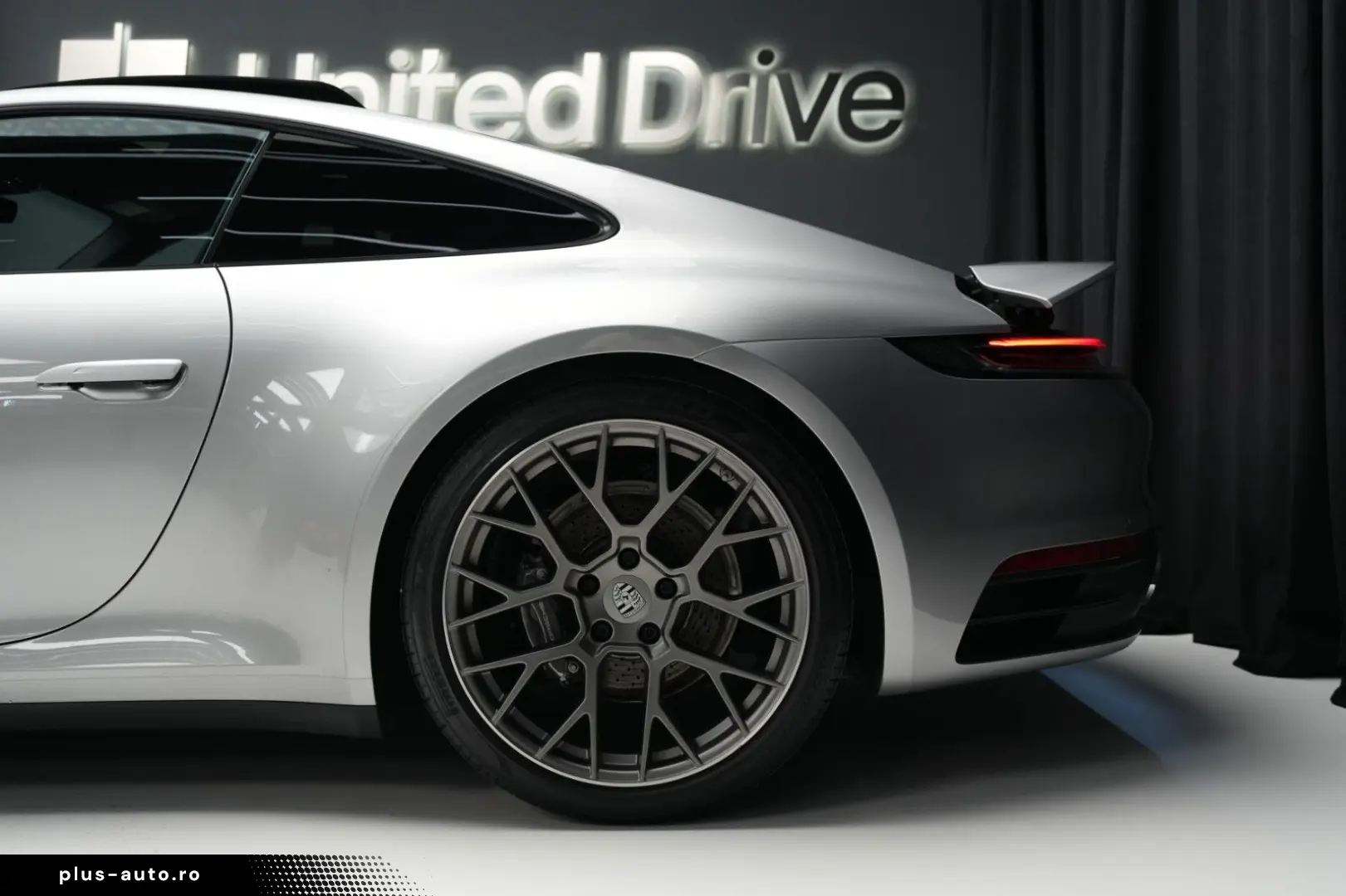 PORSCHE 911 2022 — imagine 12