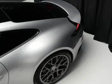 PORSCHE 911 Carrera