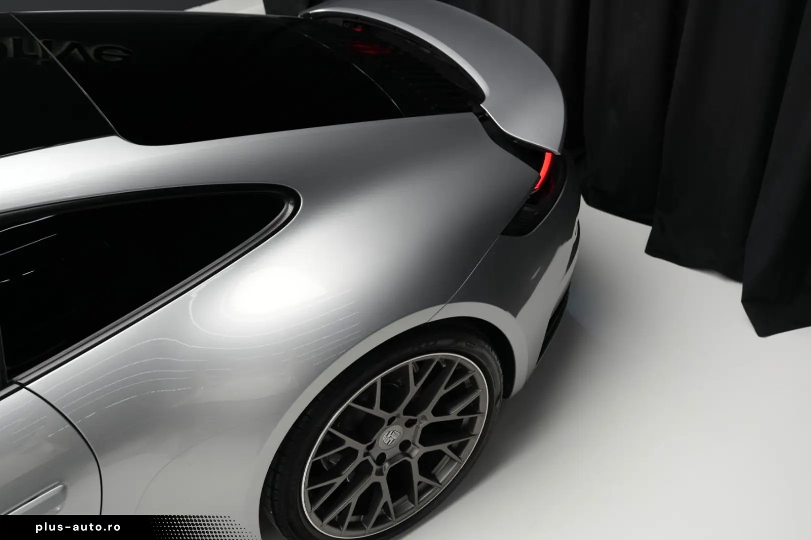 PORSCHE 911 2022 — imagine 13