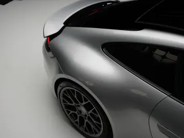PORSCHE 911 Carrera