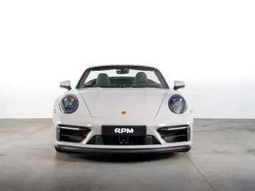 PORSCHE 911 Carrera 4 GTS Cabriolet