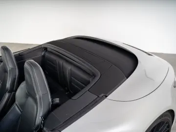 PORSCHE 911 Carrera 4 GTS Cabriolet