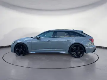 AUDI RS6 Avant 4.0 TFSI quattro Matrix AHK Standhz. B