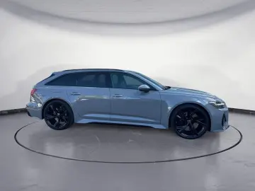 AUDI RS6 Avant 4.0 TFSI quattro Matrix AHK Standhz. B
