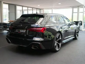 AUDI RS6 Performance Dynamik  OptikCarbon 22  305km h