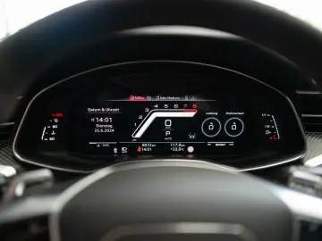AUDI RS6 Performance Dynamik  OptikCarbon 22  305km h