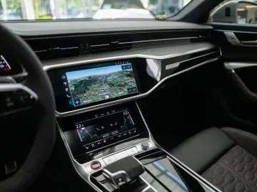 AUDI RS6 Performance Dynamik  OptikCarbon 22  305km h