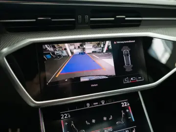 AUDI RS6 Performance Dynamik  OptikCarbon 22  305km h