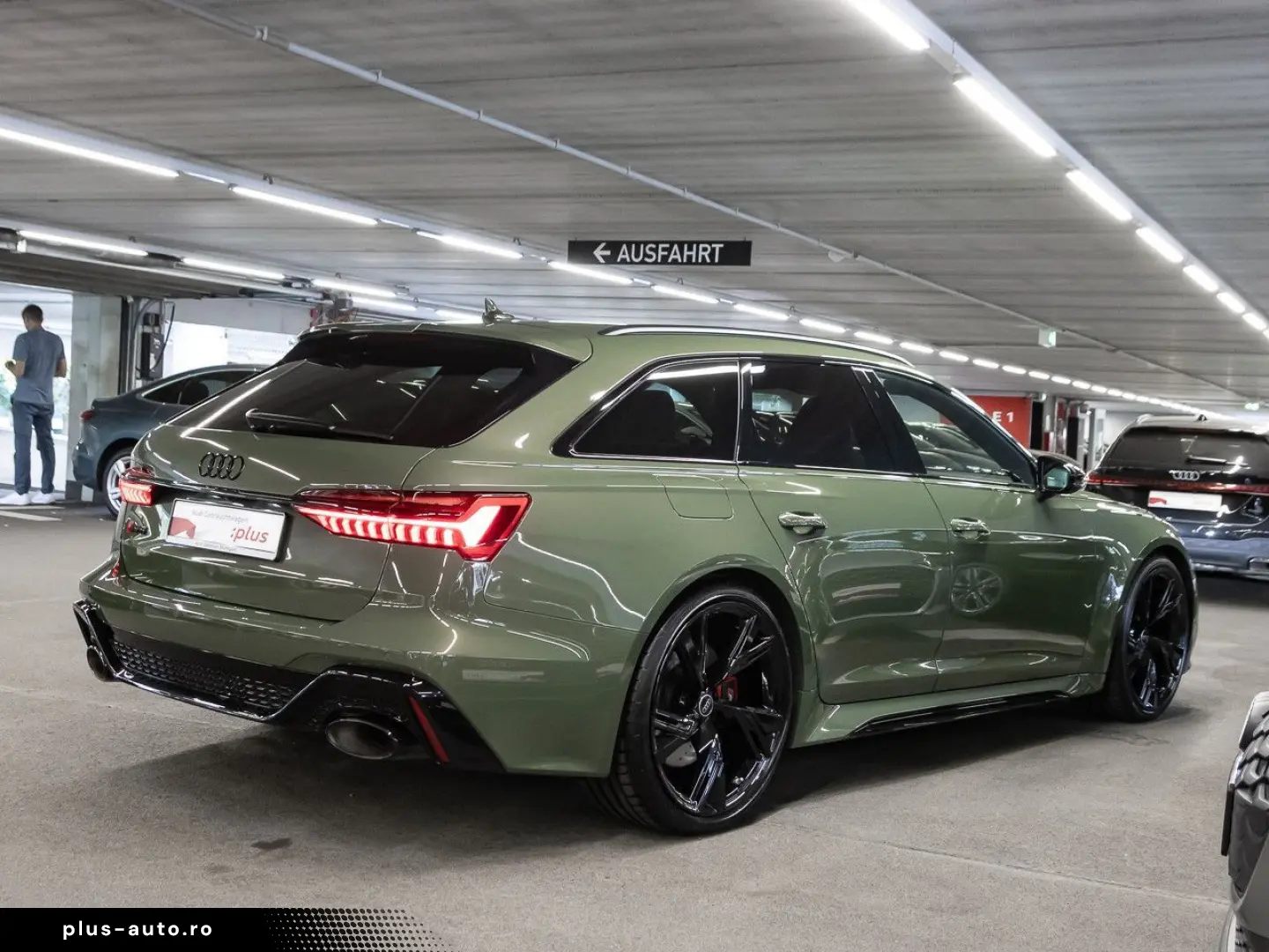 AUDI RS6 Avant 4.0 TFSI quattro Dynamik Laser B&O 22