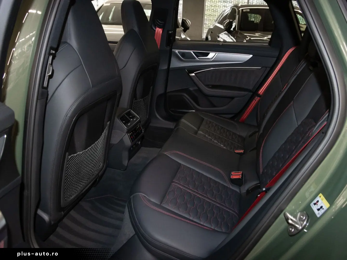 AUDI RS6 Avant 4.0 TFSI quattro Dynamik Laser B&O 22