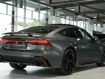 AUDI RS7 q. 2.H  22  Dynamik  Pano  S-AGA  Carbon
