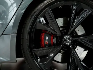 AUDI RS7 q. 2.H  22  Dynamik  Pano  S-AGA  Carbon