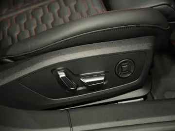 AUDI RS7 q. 2.H  22  Dynamik  Pano  S-AGA  Carbon