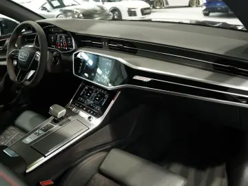 AUDI RS7 q. 2.H  22  Dynamik  Pano  S-AGA  Carbon