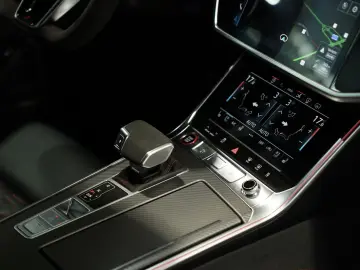 AUDI RS7 q. 2.H  22  Dynamik  Pano  S-AGA  Carbon
