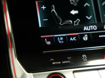 AUDI RS7 q. 2.H  22  Dynamik  Pano  S-AGA  Carbon