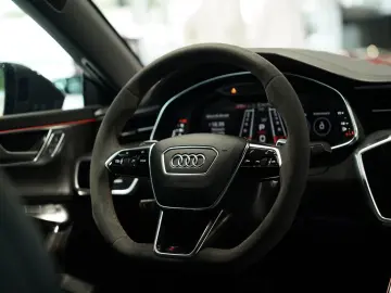AUDI RS7 q. 2.H  22  Dynamik  Pano  S-AGA  Carbon